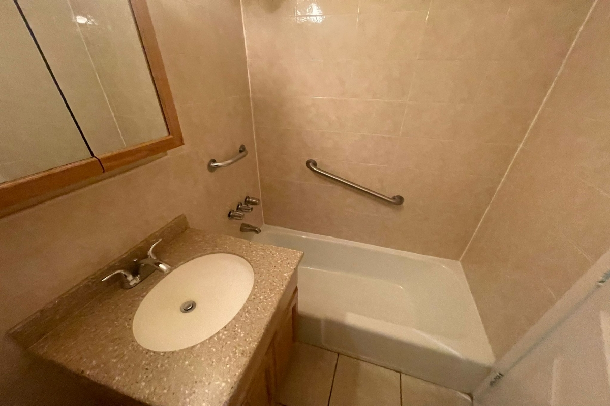 Apartment Bell Blvd  Queens, NY 11360, MLS-RD5352-15