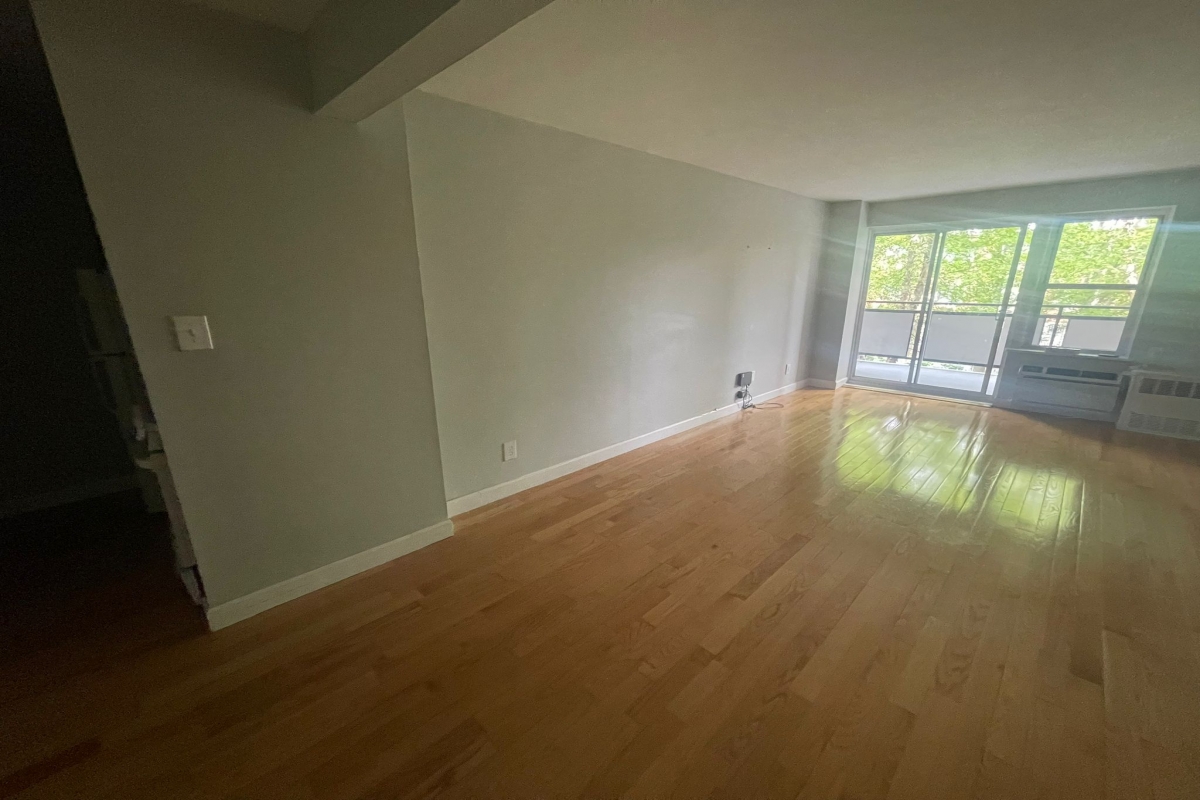 Apartment Bell Blvd  Queens, NY 11360, MLS-RD5353-7