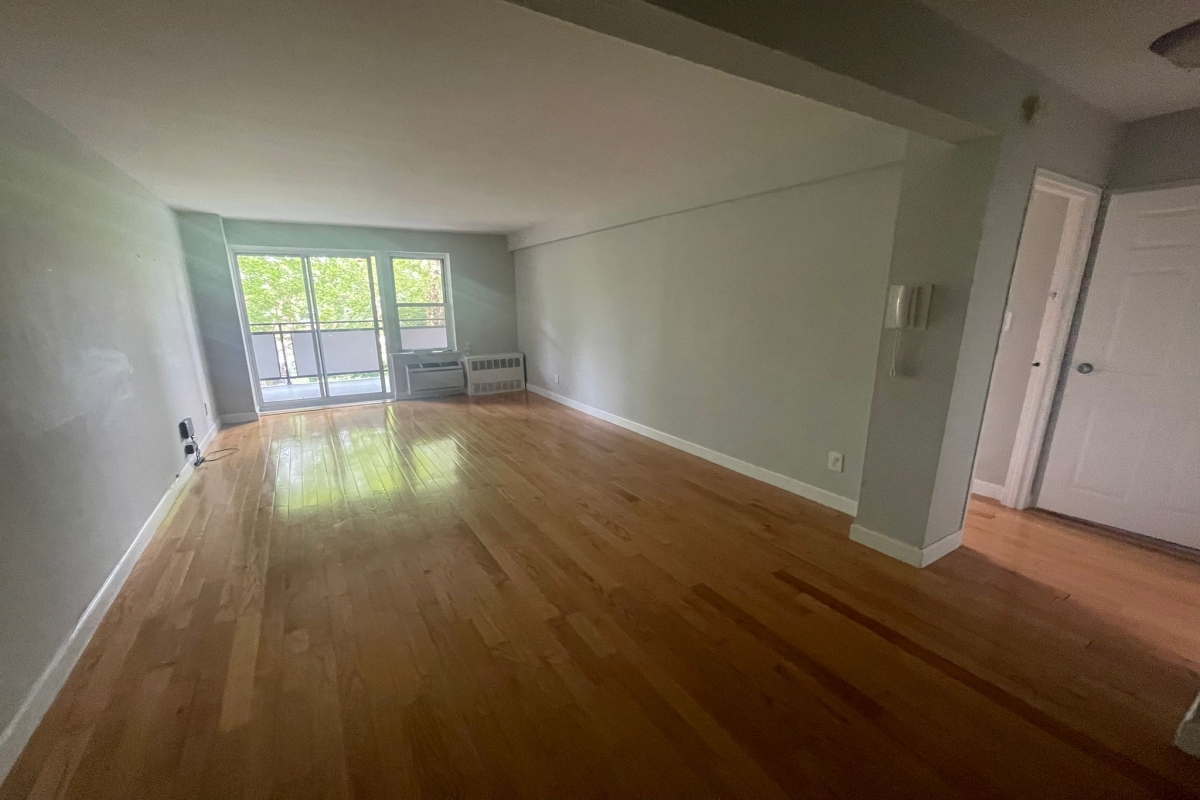 Apartment Bell Blvd  Queens, NY 11360, MLS-RD5353-13