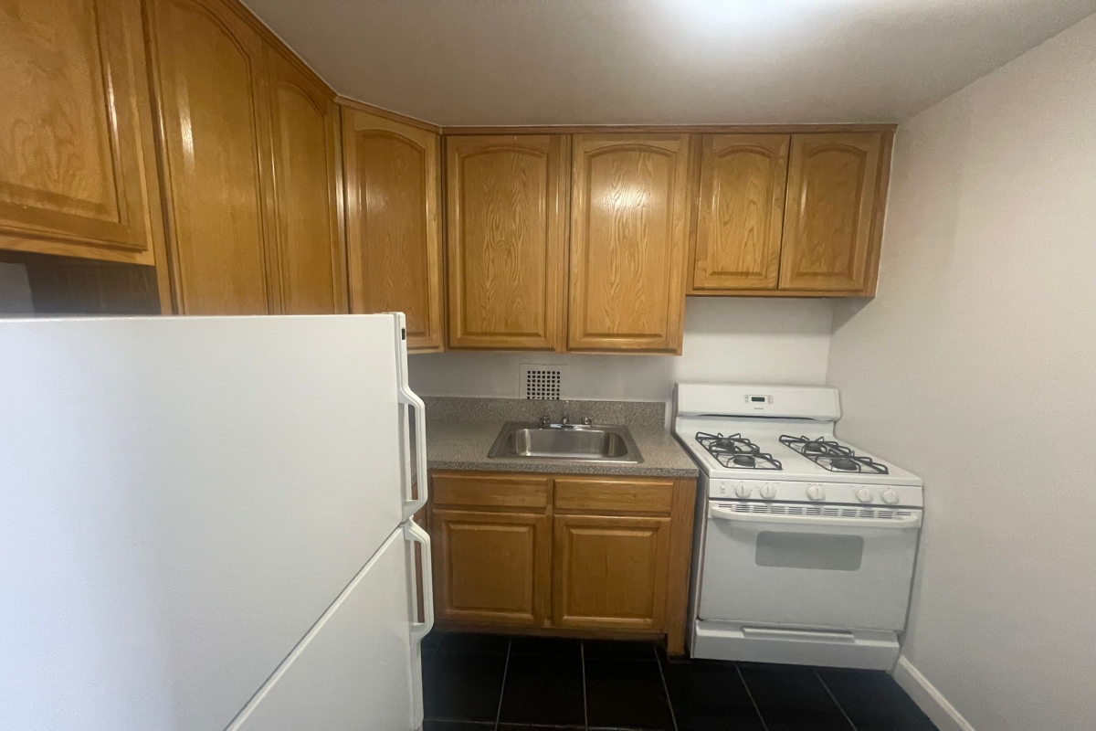 Apartment Bell Blvd  Queens, NY 11360, MLS-RD5354-4