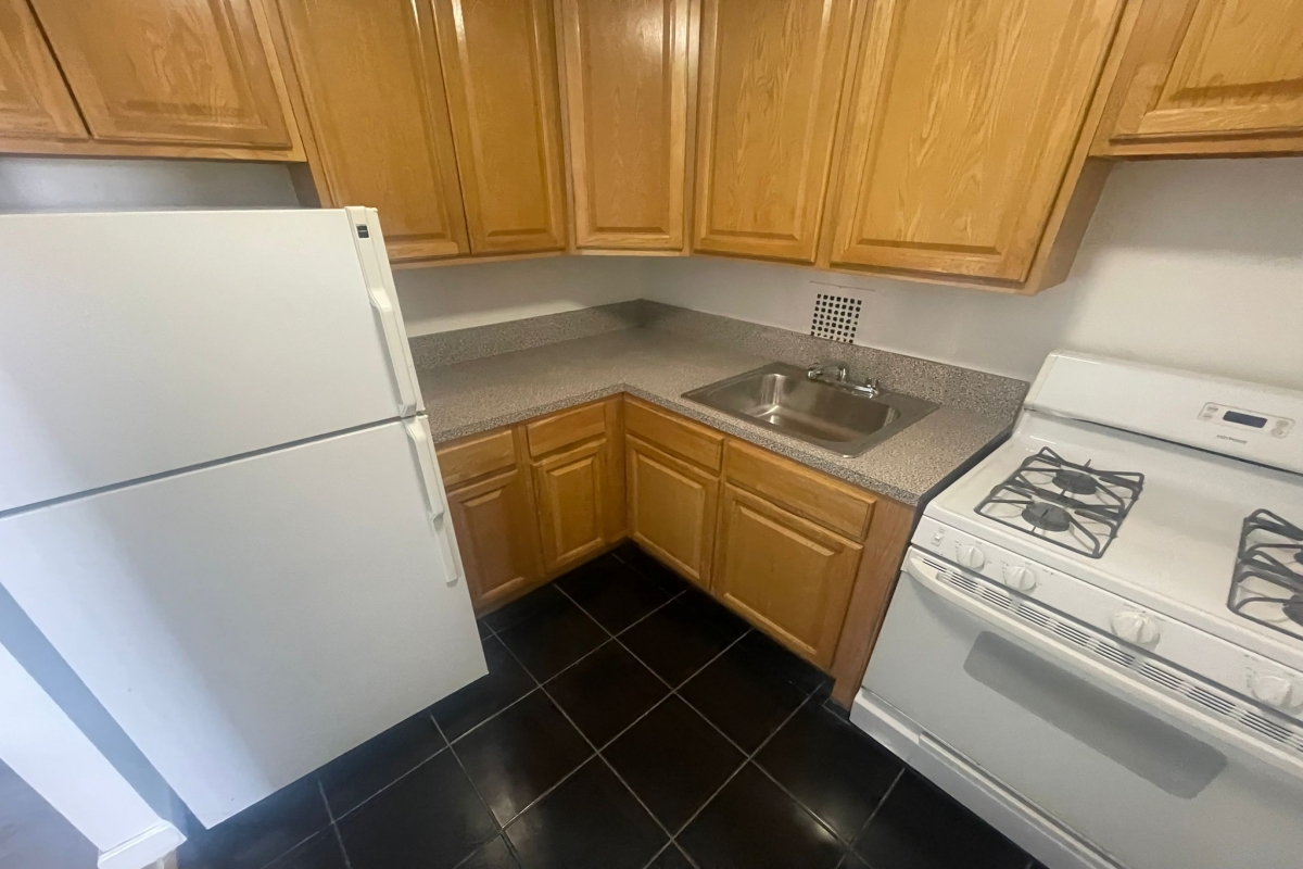 Apartment Bell Blvd  Queens, NY 11360, MLS-RD5354-5