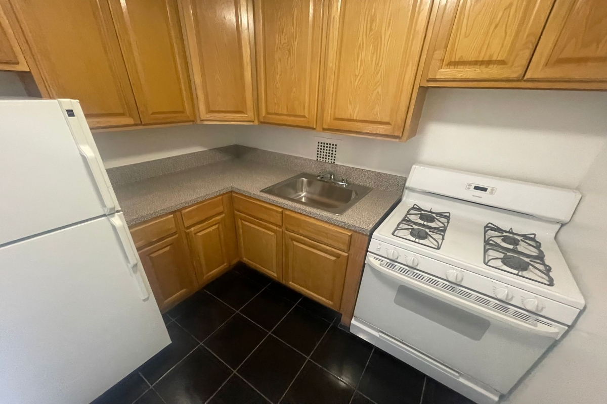 Apartment Bell Blvd  Queens, NY 11360, MLS-RD5354-9
