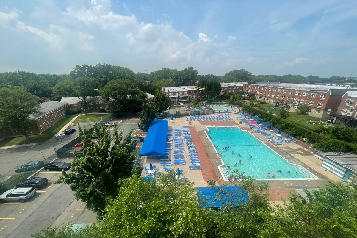 Apartment Bell Blvd  Queens, NY 11360, MLS-RD5354-15