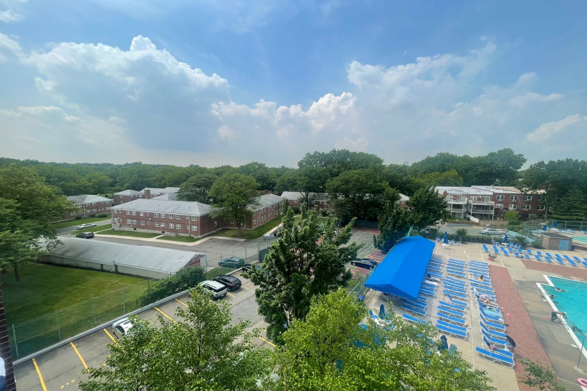 Apartment Bell Blvd  Queens, NY 11360, MLS-RD5355-11