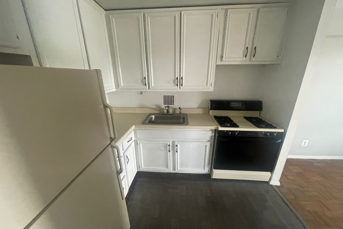 Apartment Bell Blvd  Queens, NY 11360, MLS-RD5355-14