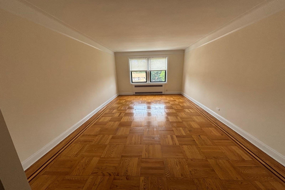 Apartment Highland Avenue  Queens, NY 11432, MLS-RD5357-3