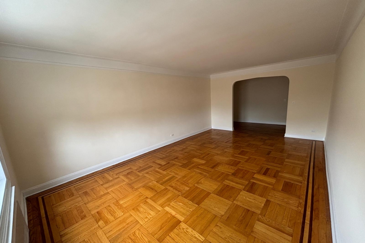 Apartment Highland Avenue  Queens, NY 11432, MLS-RD5357-6