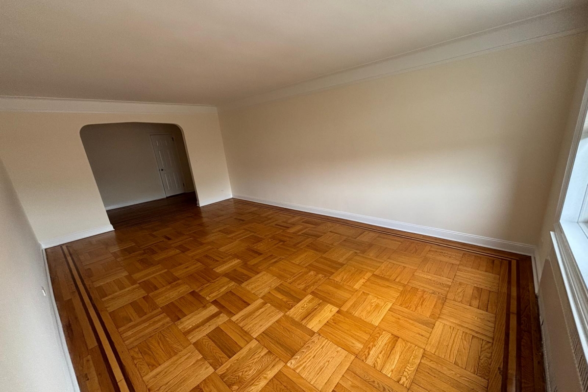 Apartment Highland Avenue  Queens, NY 11432, MLS-RD5357-7