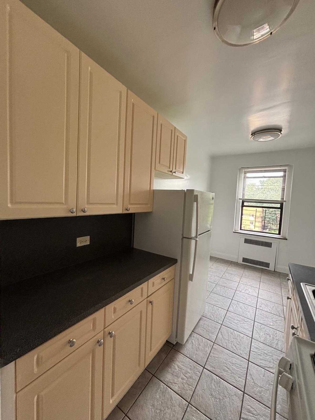 Apartment Highland Avenue  Queens, NY 11432, MLS-RD5357-2