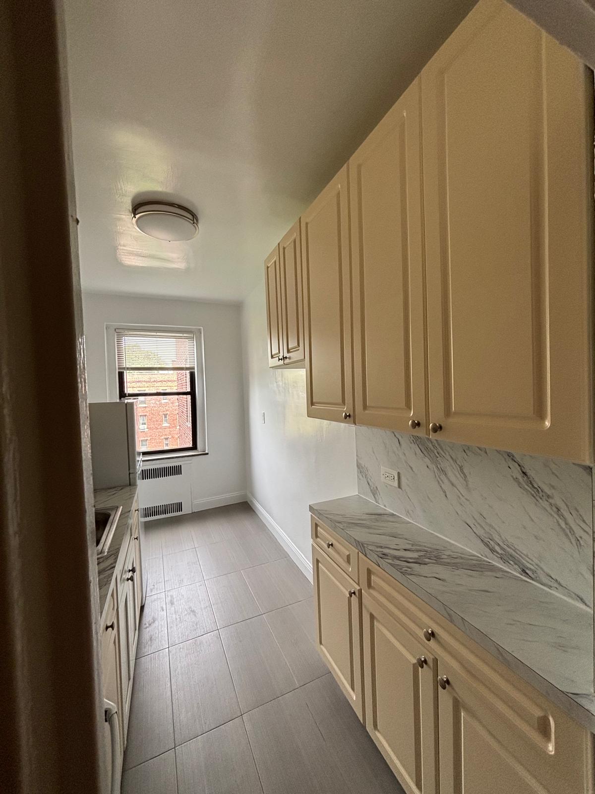 Apartment Highland Avenue  Queens, NY 11432, MLS-RD5358-9
