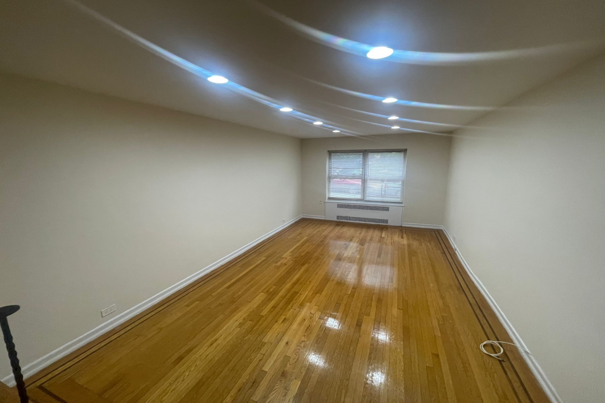 Apartment Yellowstone Blvd  Queens, NY 11375, MLS-RD5366-9