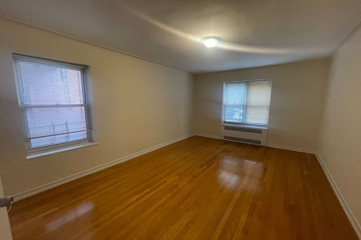 Apartment Yellowstone Blvd  Queens, NY 11375, MLS-RD5366-13