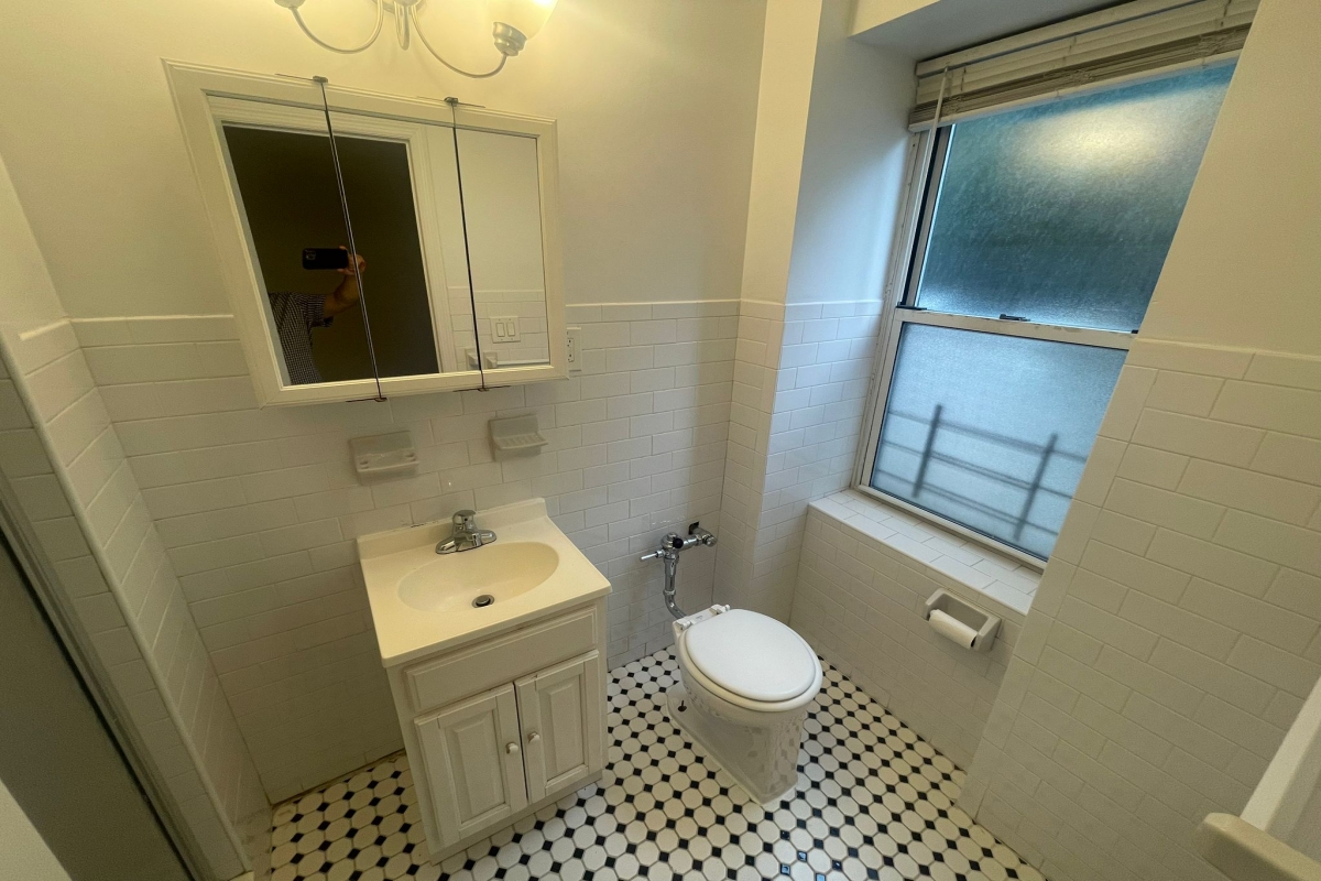 Apartment Yellowstone Blvd  Queens, NY 11375, MLS-RD5366-19