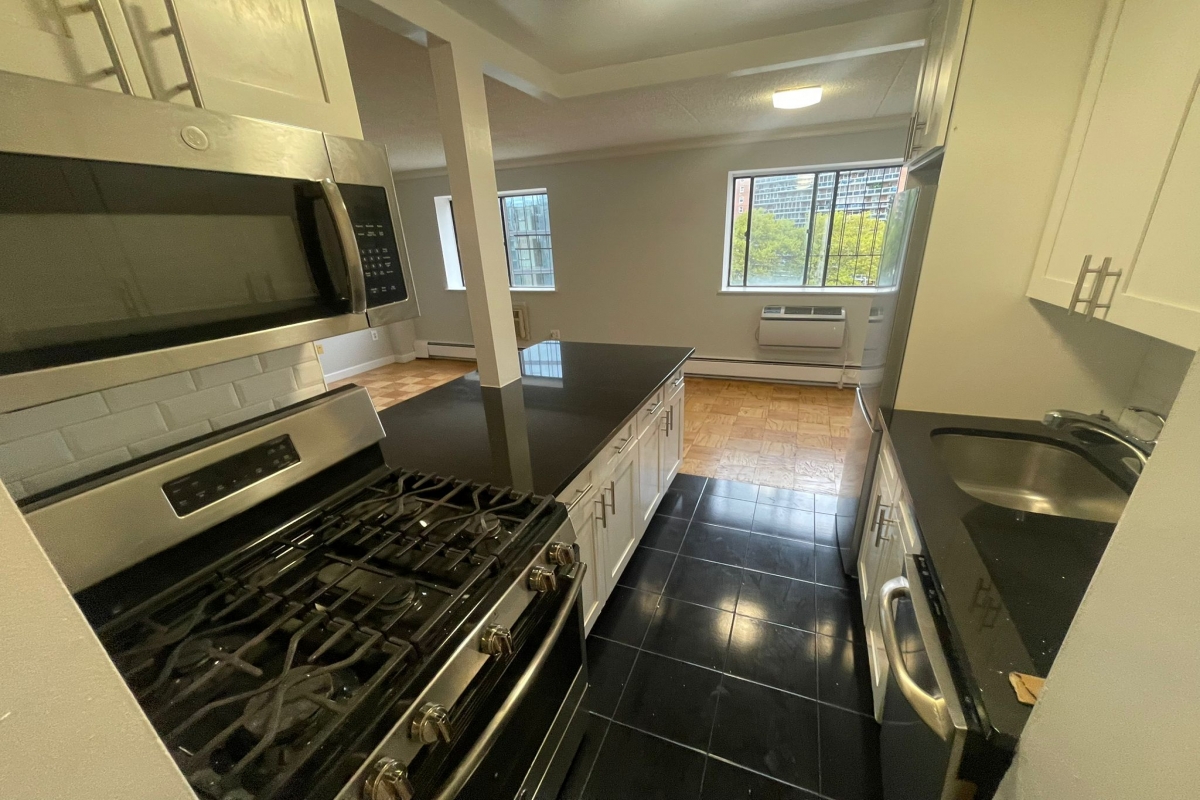 Apartment 98th Place  Queens, NY 11374, MLS-RD5371-8