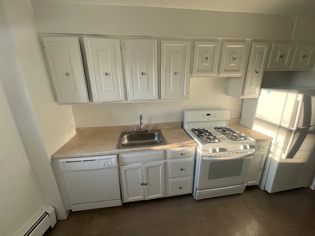 Apartment 98th Place  Queens, NY 11374, MLS-RD5381-4