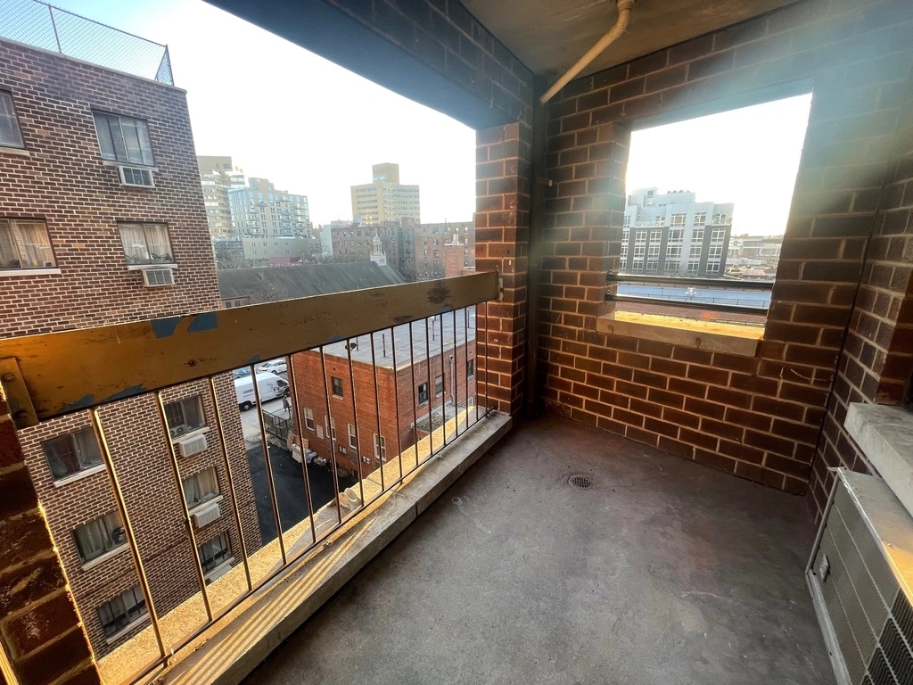 Apartment 98th Place  Queens, NY 11374, MLS-RD5381-19