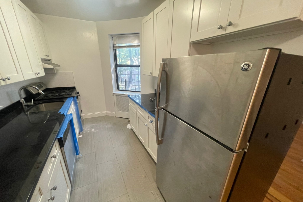 Apartment 32nd Avenue  Queens, NY 11377, MLS-RD5391-4