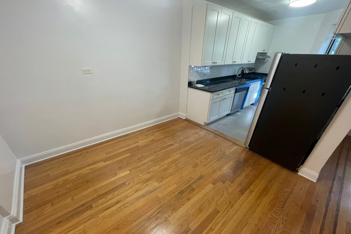 Apartment 32nd Avenue  Queens, NY 11377, MLS-RD5391-6
