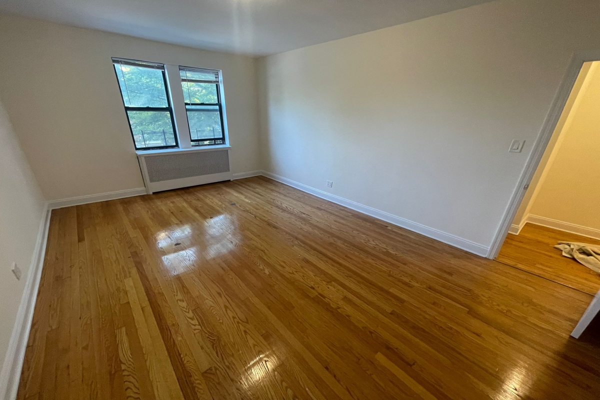 Apartment 32nd Avenue  Queens, NY 11377, MLS-RD5391-14