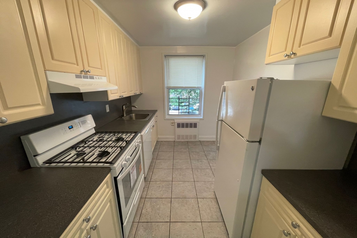 Apartment 150th Street  Queens, NY 11367, MLS-RD5396-2