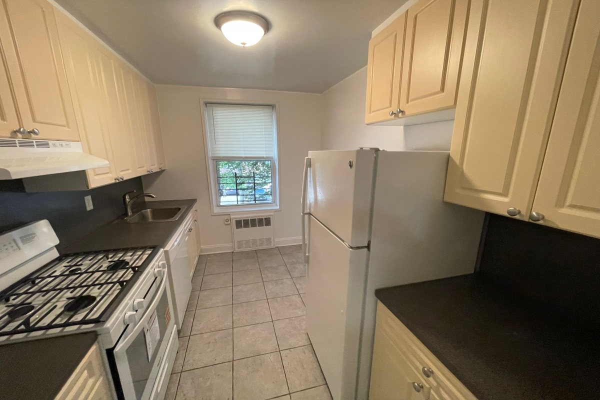 Apartment 150th Street  Queens, NY 11367, MLS-RD5396-4