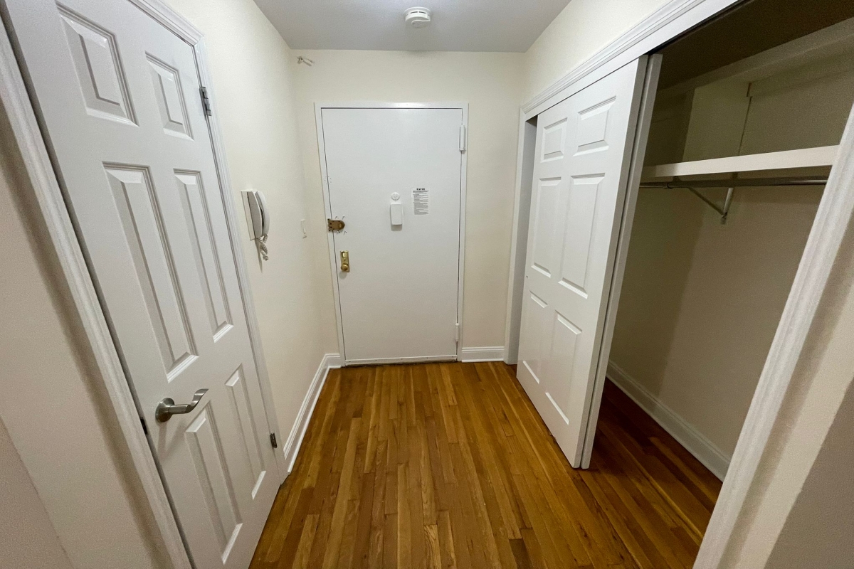 Apartment 150th Street  Queens, NY 11367, MLS-RD5396-7