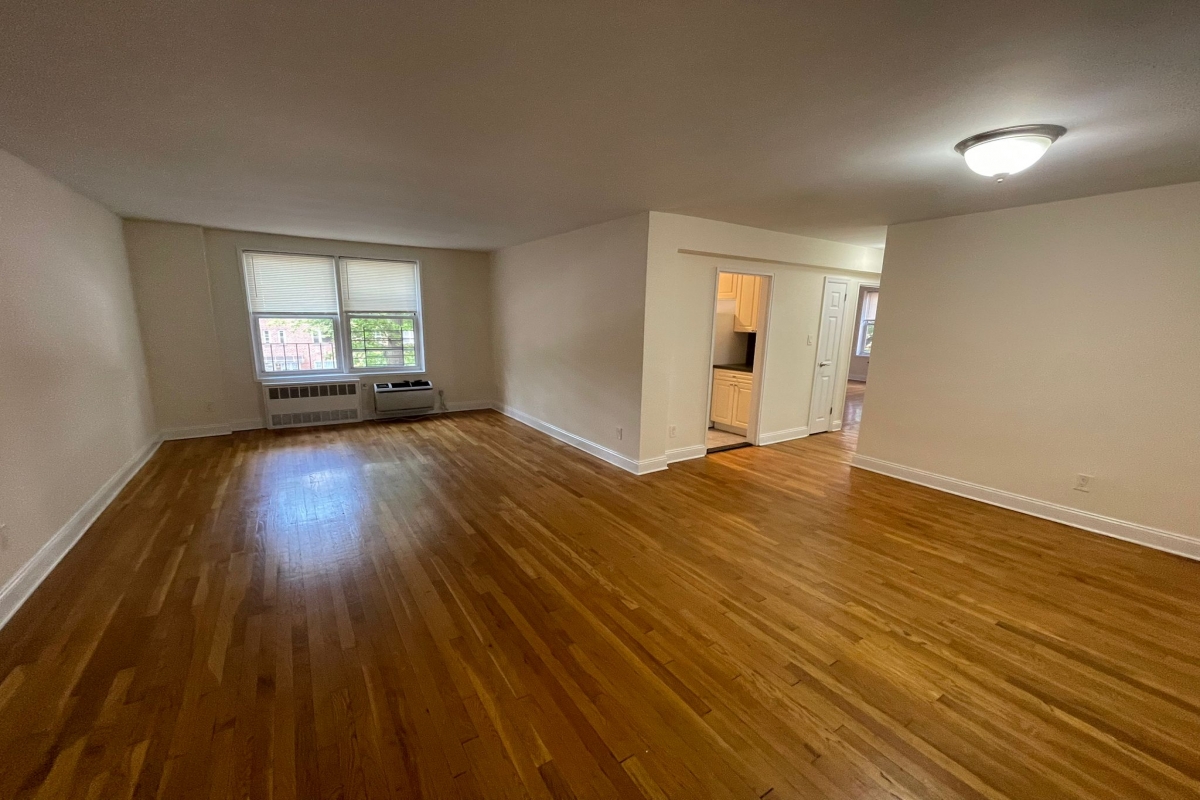 Apartment 150th Street  Queens, NY 11367, MLS-RD5396-9