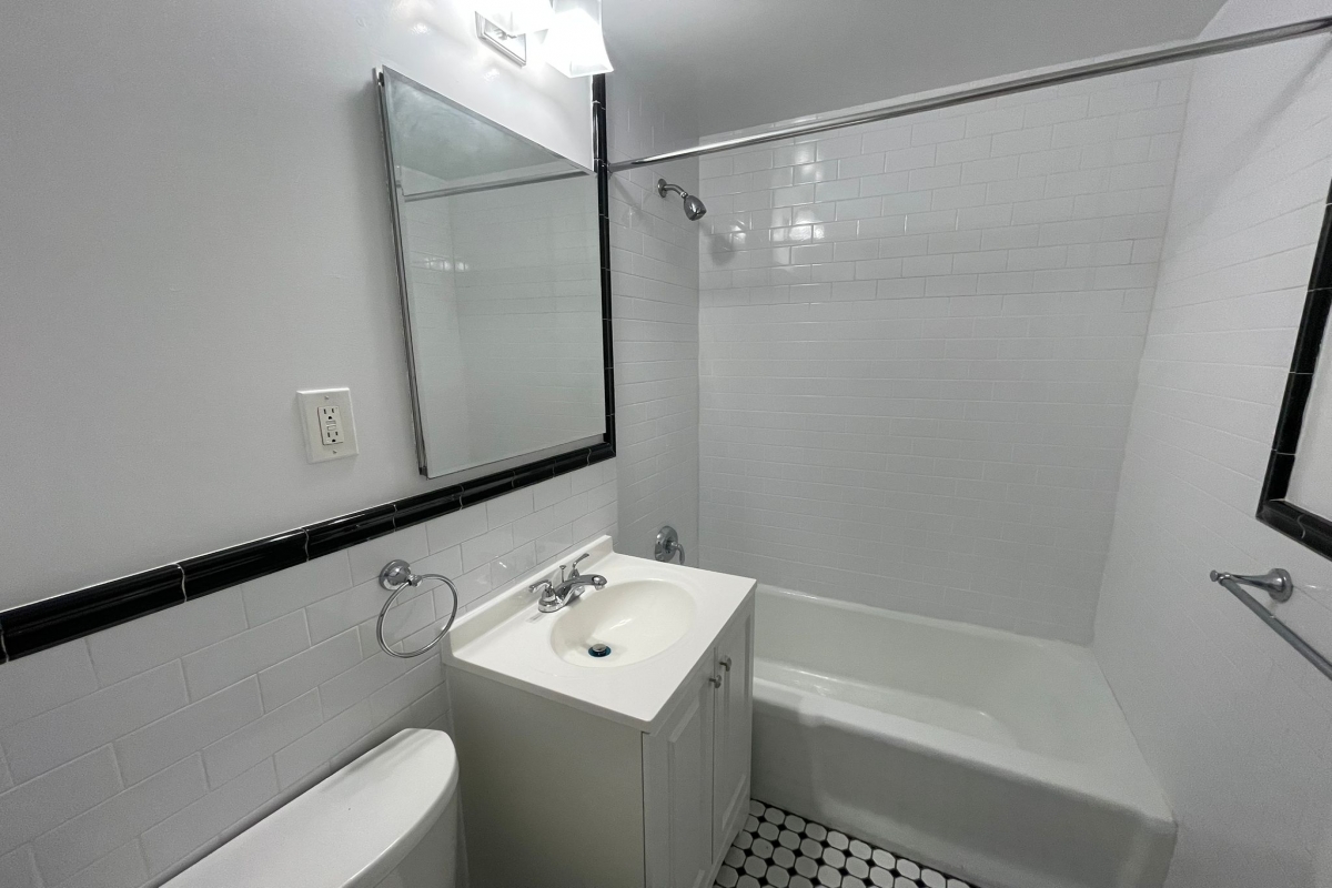Apartment 150th Street  Queens, NY 11367, MLS-RD5396-19