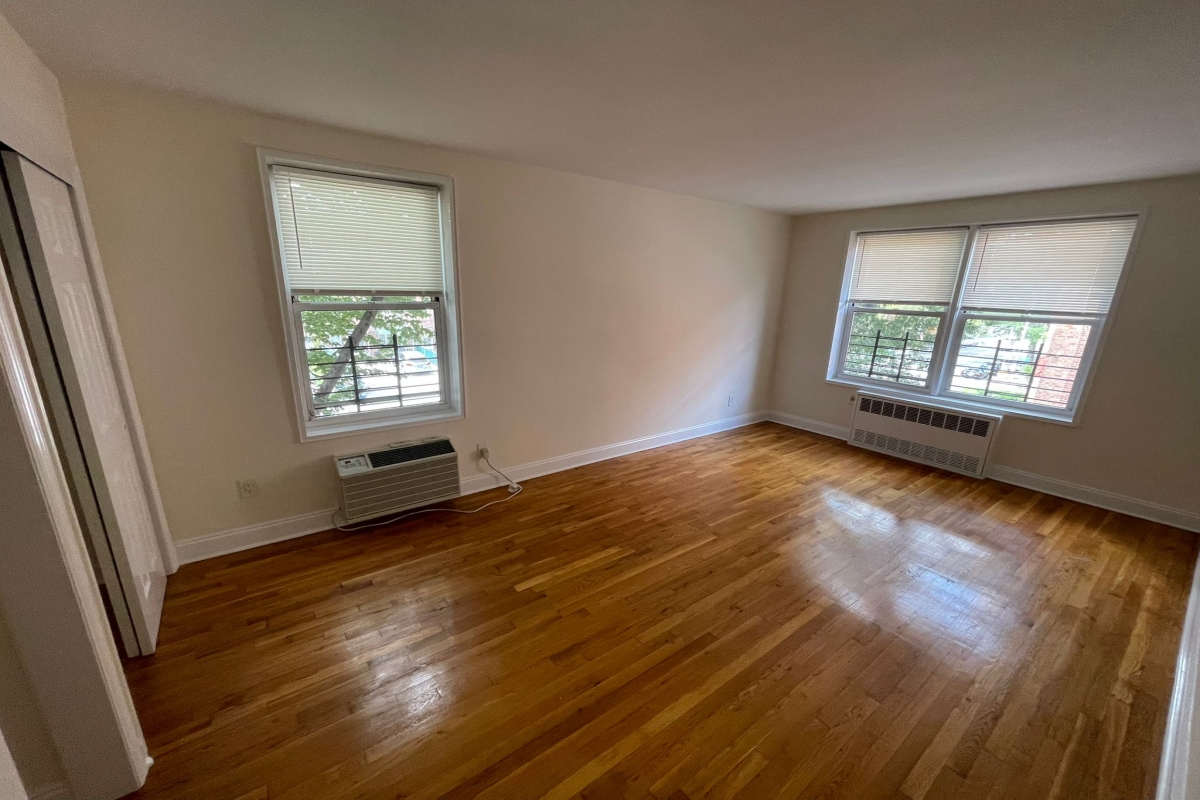 Apartment 150th Street  Queens, NY 11367, MLS-RD5396-15