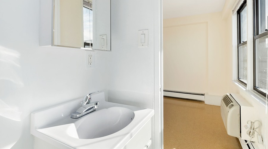 Apartment Horace Harding Expwy  Queens, NY 11368, MLS-RD5399-4