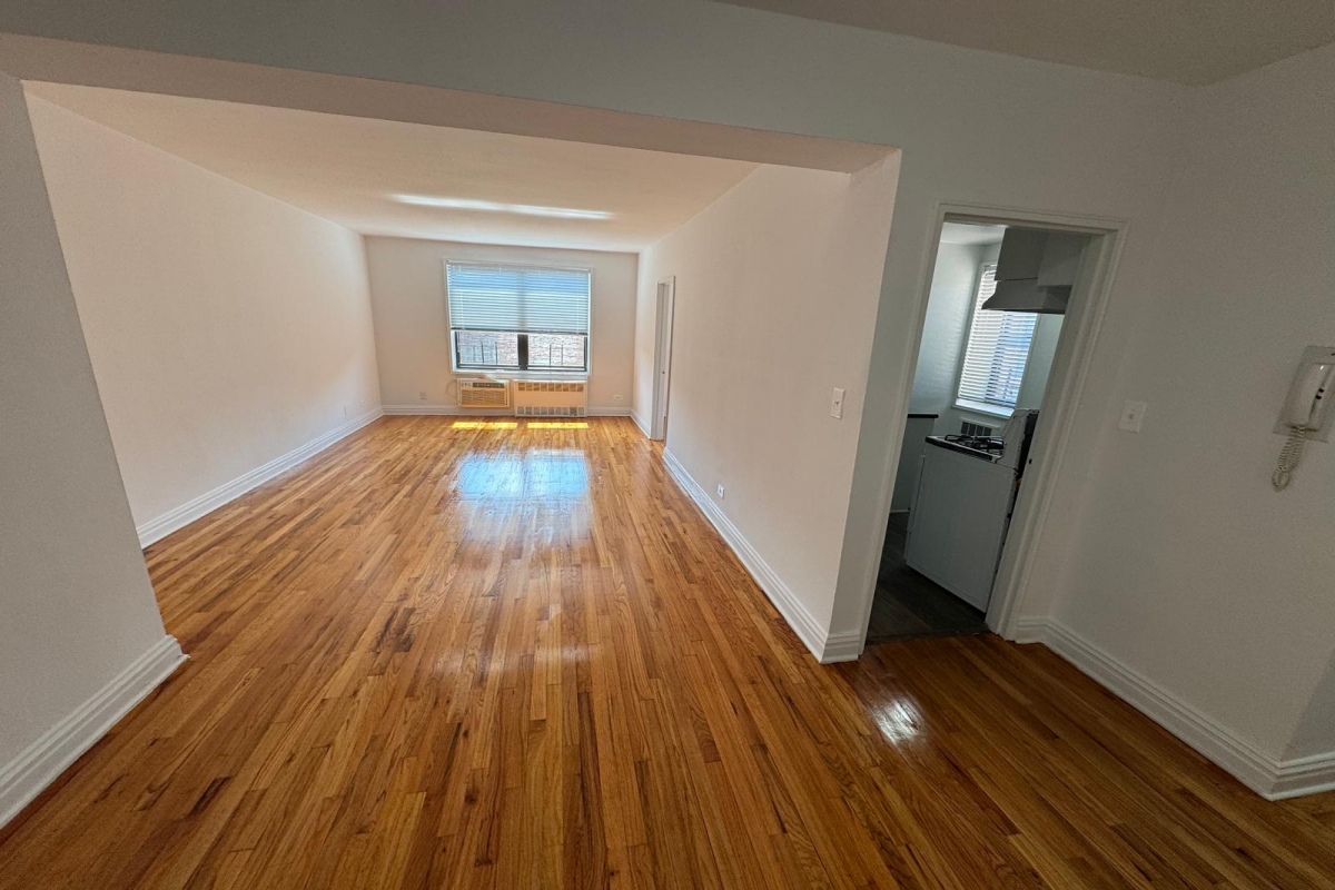 Apartment 67th Drive  Queens, NY 11375, MLS-RD5400-2