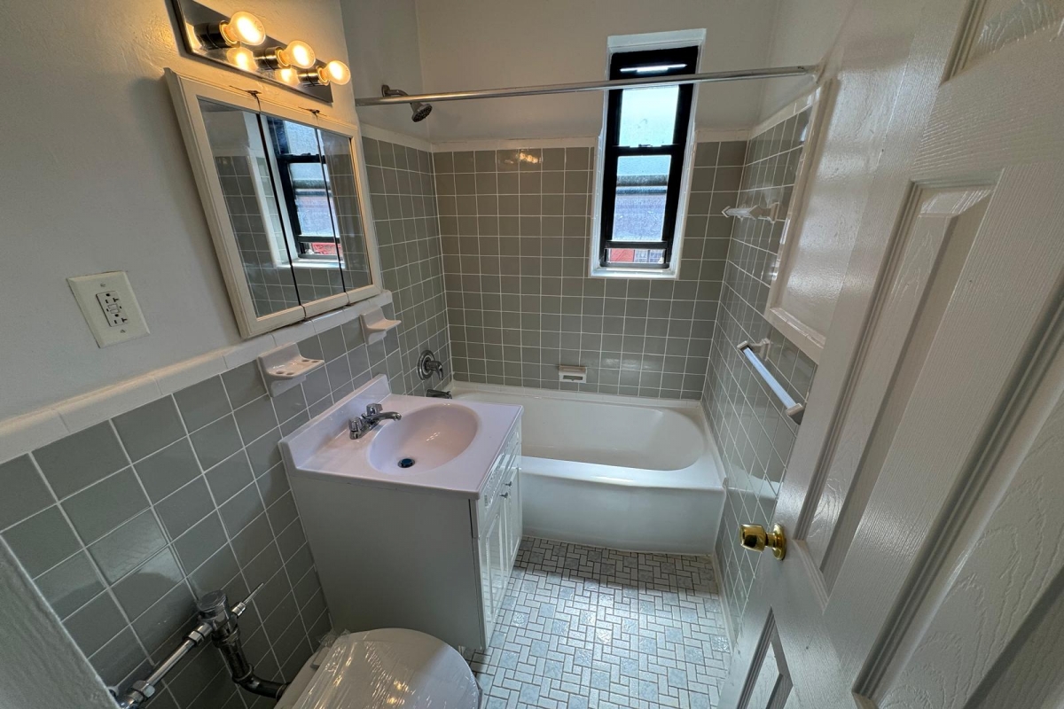 Apartment 67th Drive  Queens, NY 11375, MLS-RD5400-14