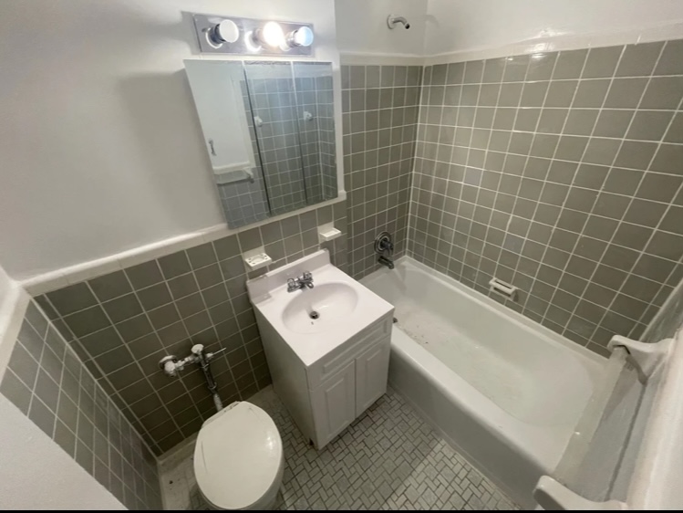Apartment 67th Drive  Queens, NY 11375, MLS-RD5401-18