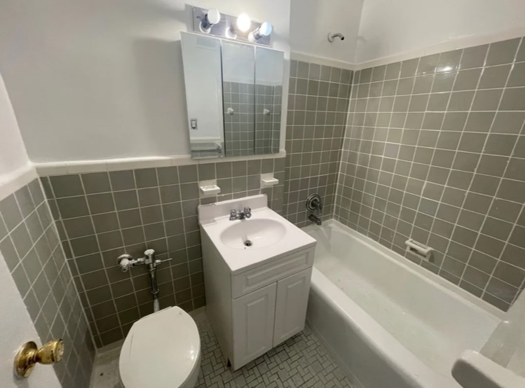 Apartment 67th Drive  Queens, NY 11375, MLS-RD5401-19