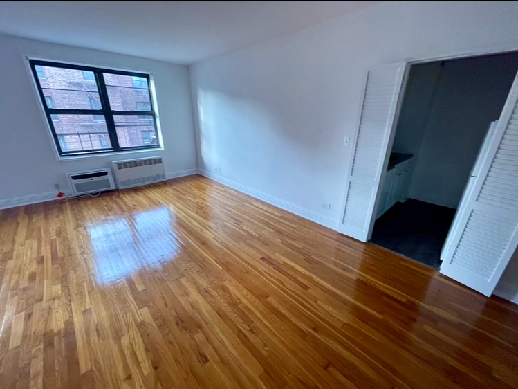 Apartment 67th Drive  Queens, NY 11375, MLS-RD5402-9