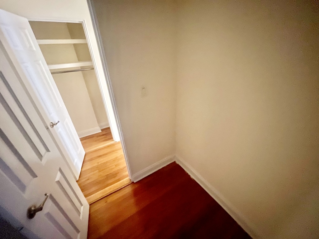 Apartment 77th Street  Queens, NY 11372, MLS-RD5403-20