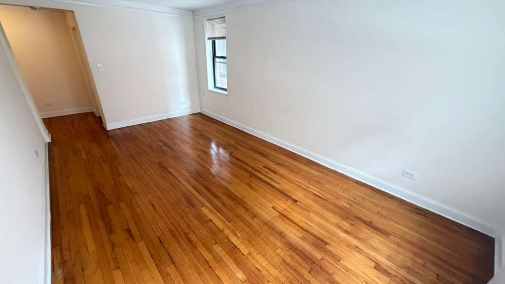 Apartment 77th Street  Queens, NY 11372, MLS-RD5405-7