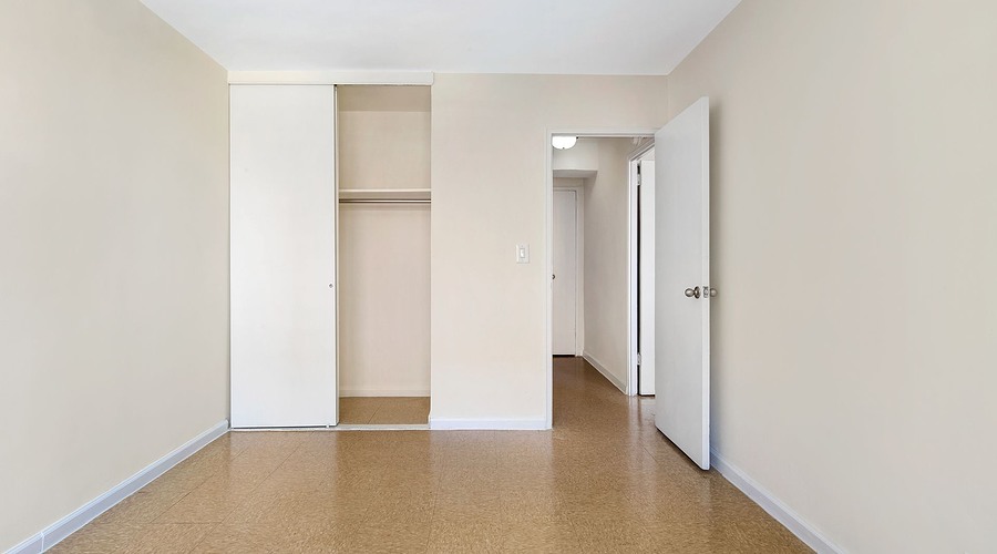 Apartment 57th Avenue  Queens, NY 11368, MLS-RD5411-4