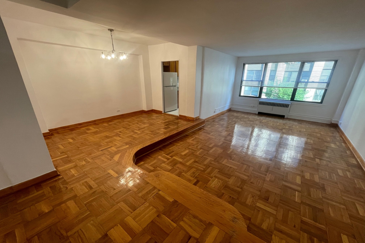 Apartment 63rd Drive  Queens, NY 11374, MLS-RD5413-8