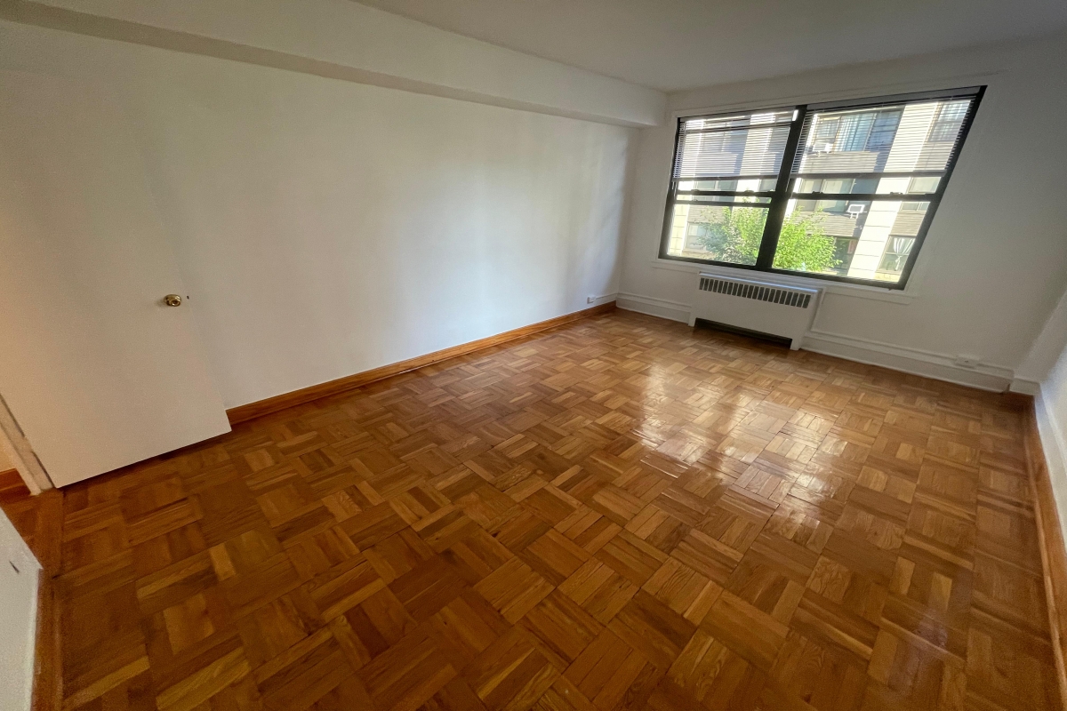 Apartment 63rd Drive  Queens, NY 11374, MLS-RD5413-17