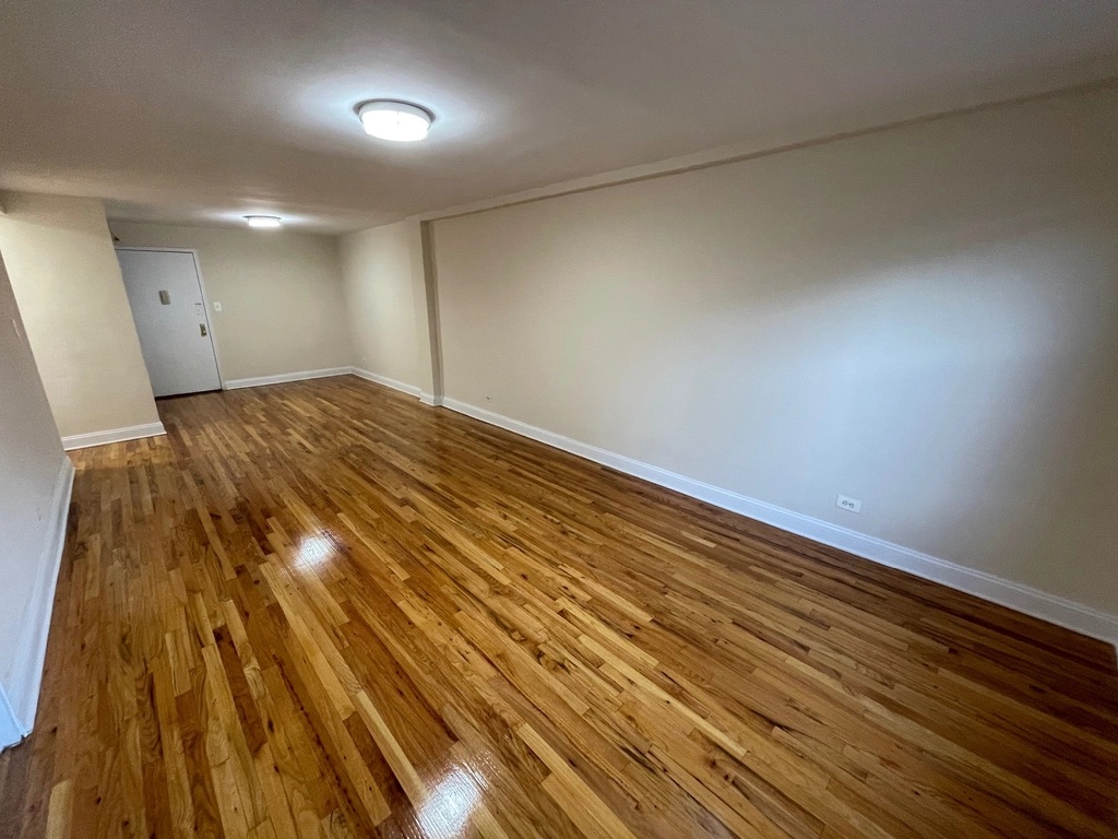 Apartment 103rd Street  Queens, NY 11375, MLS-RD5420-8