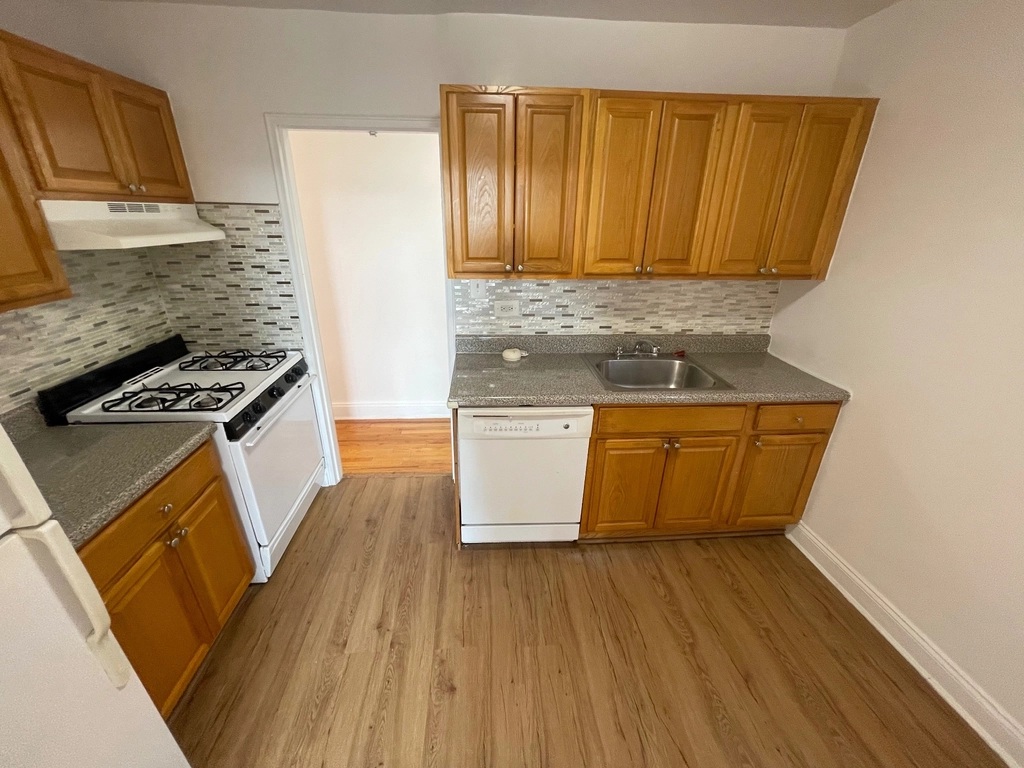 Apartment 102nd Street  Queens, NY 11375, MLS-RD5421-5