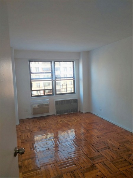 Apartment 67th Avenue  Queens, NY 11374, MLS-RD5424-5