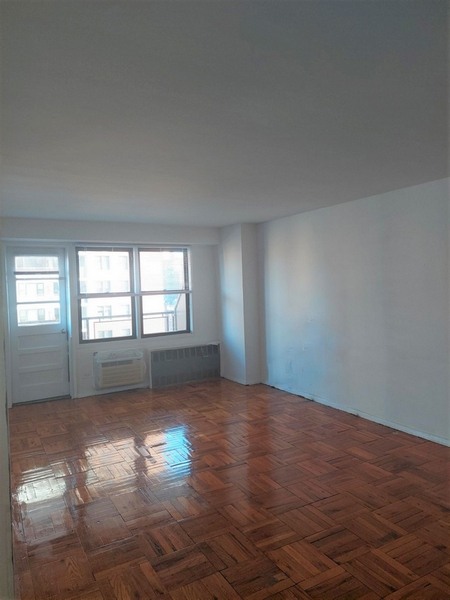 Apartment 67th Avenue  Queens, NY 11374, MLS-RD5424-7
