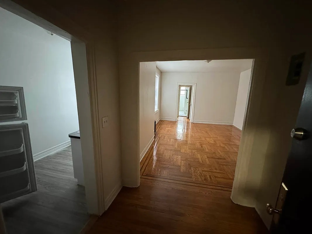 Apartment 35th Avenue  Queens, NY 11372, MLS-RD5431-8