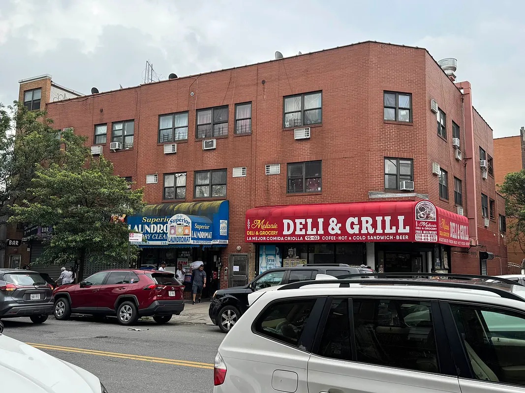 Apartment 35th Avenue  Queens, NY 11372, MLS-RD5431-18