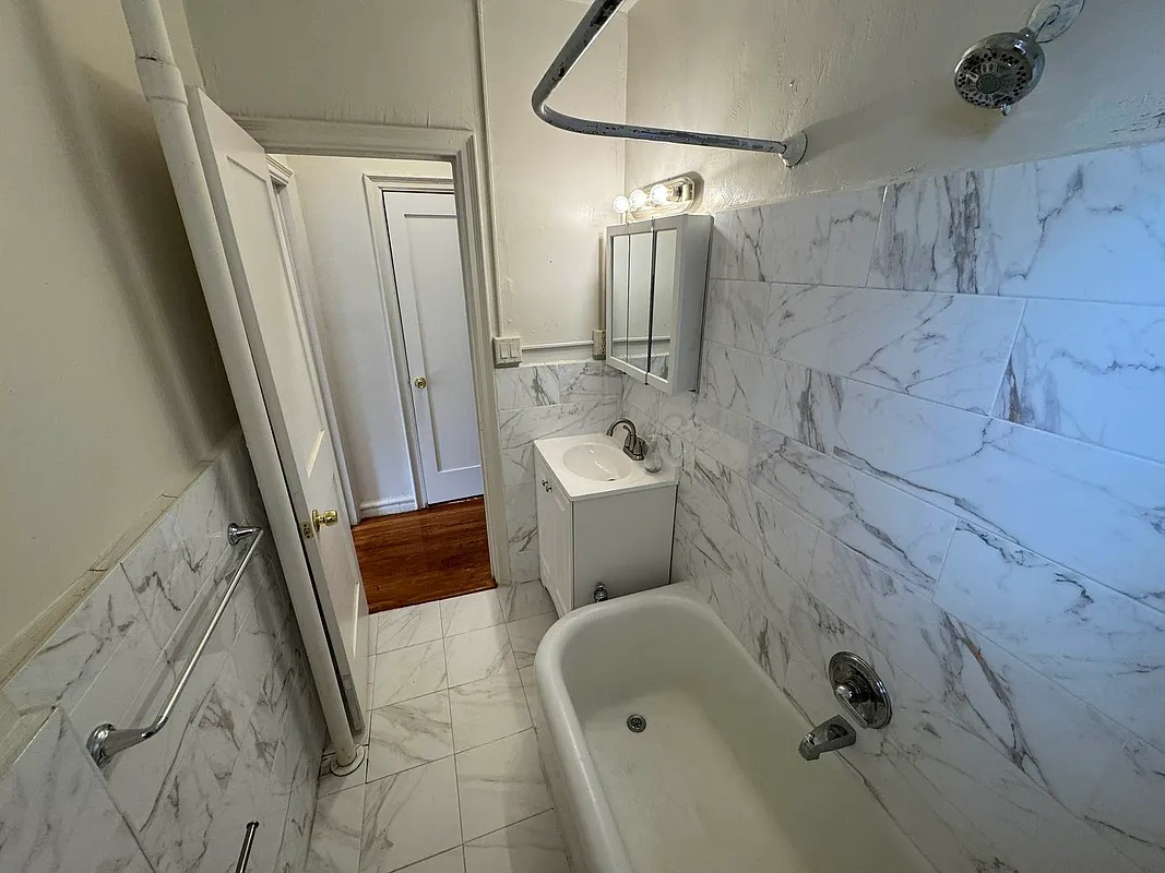 Apartment 4th Street  Manhattan, NY 10009, MLS-RD5432-13