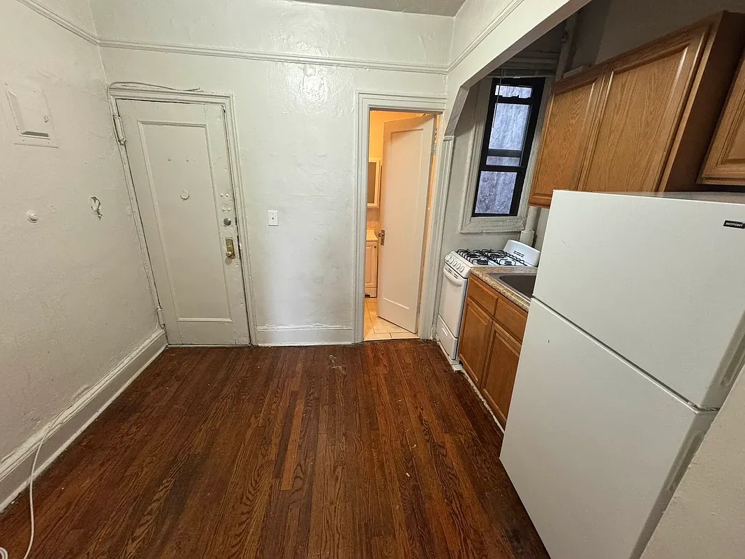 Apartment 85th Street  Manhattan, NY 10028, MLS-RD5433-8