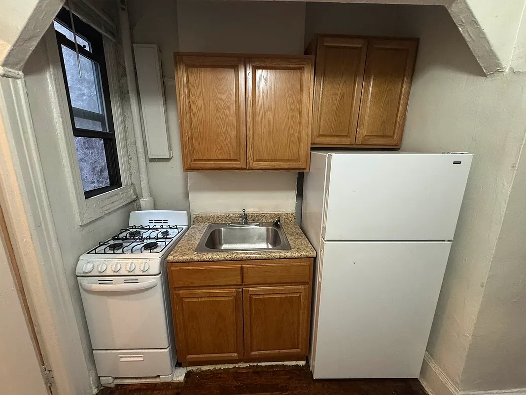 Apartment 85th Street  Manhattan, NY 10028, MLS-RD5433-10