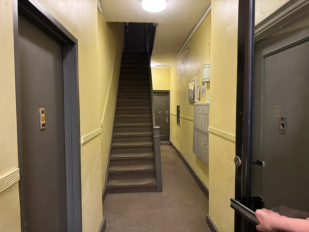 Apartment 85th Street  Manhattan, NY 10028, MLS-RD5433-15